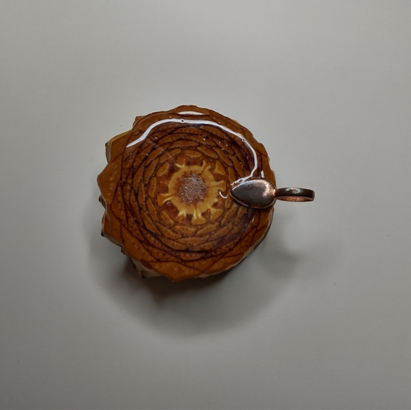 Solar Quartz Pinecone Pendant - Picture 4 of 5